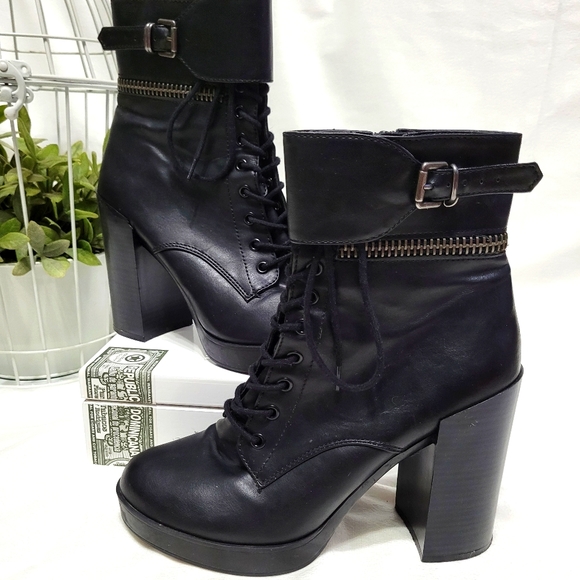 🔥Host Pick🔥F21 Boots - Picture 1 of 7